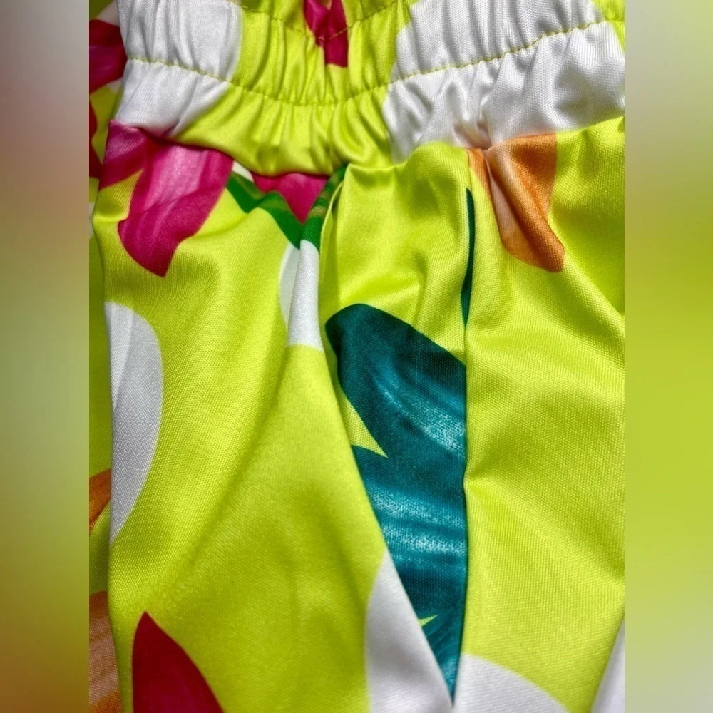 Vibrant Tropical Print Matching Shorts Shirt and Bikini Swimsuit Coverup. - Picture 11 of 14